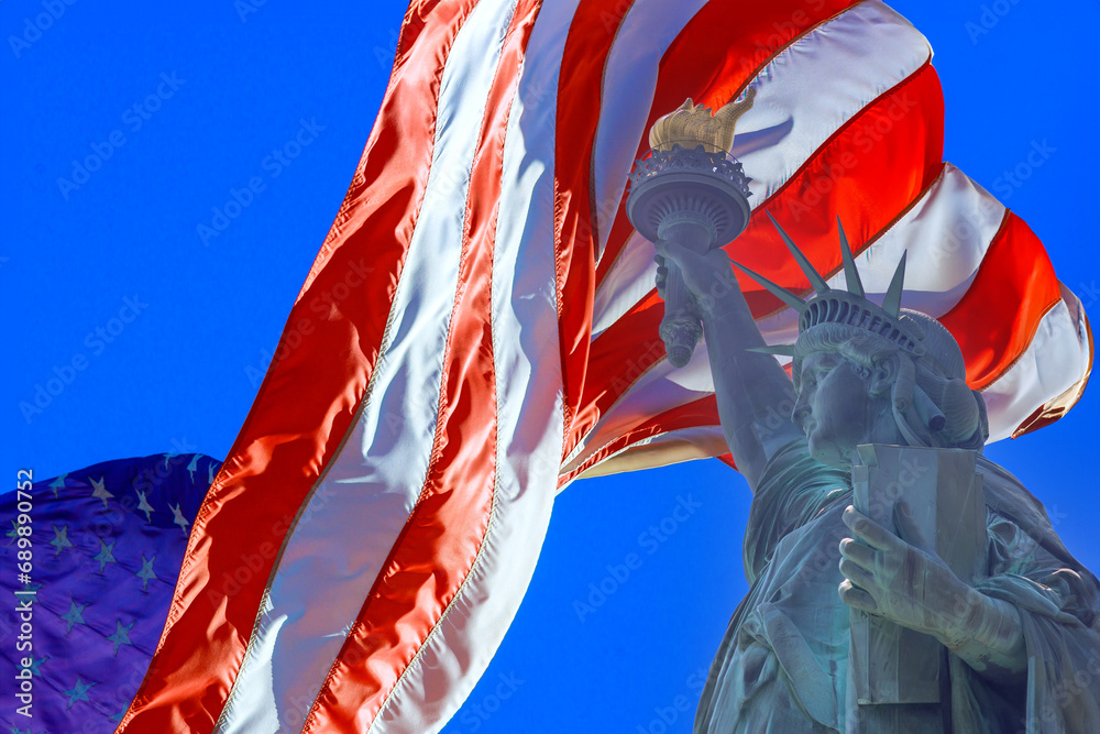 Φωτογραφία Statue of Liberty is paired with an American flag with beautifully waving stars