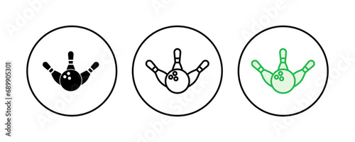 Bowling icon set. bowling ball and pin icon. bowling pins