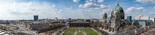 Panorama-Blick vom Dach des Berliner Schlosses photo