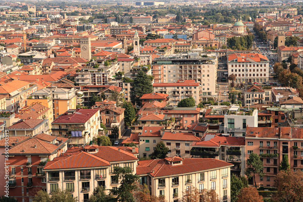 Bergamo; Blick von der Oberstadt auf das Zentrum der Unterstadt