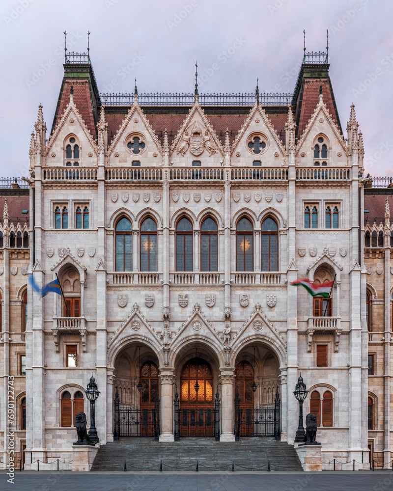 Fototapeta premium Hungarian Parliament Building in Budapest