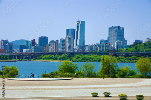 Tableau sur toile Gangnam Skyline from Ttukseom Hangang Park, Seoul