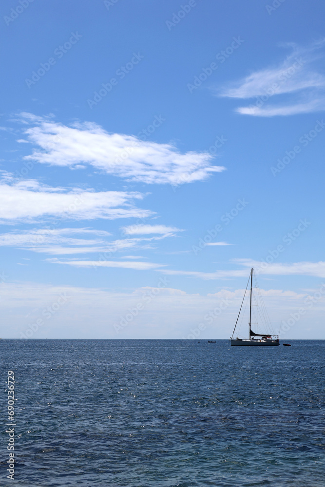 Obraz premium Boat in the sea