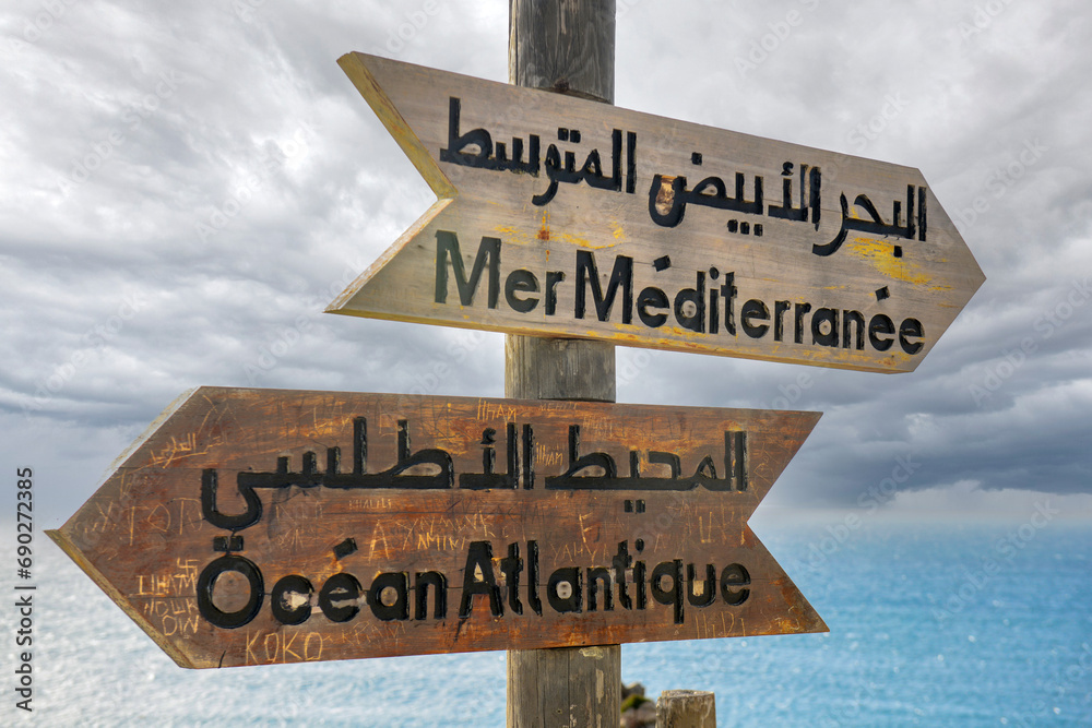 sign indicates the Mediterranean and Atlantic sea, on the sign it says 