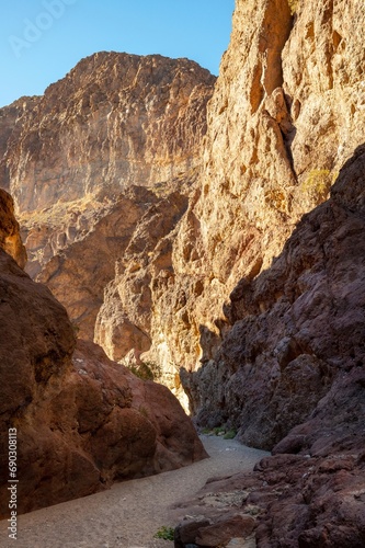 Photography 4K Image: Rocky Desert Canyon Trail to Colorado River near Las Vegas