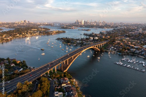 Fototapeta Naklejka Na Ścianę i Meble -  The city of Sydney and the Gladesville bridge and Parramatta river.