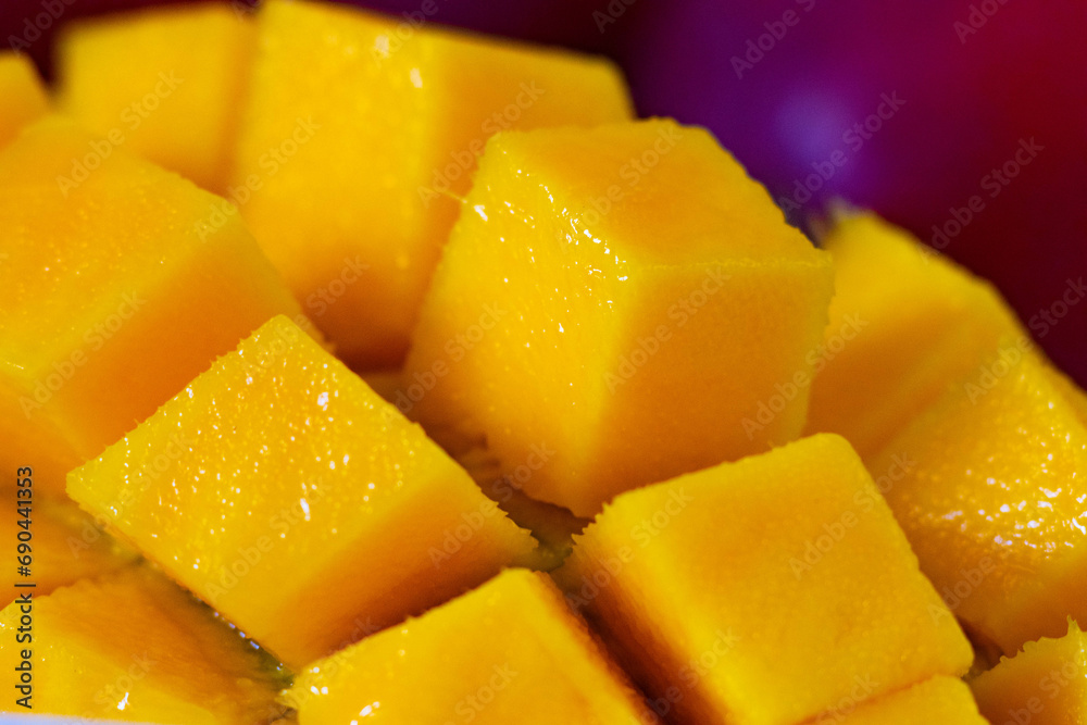 Fresh manga fruit is high in vitamins, healthy mango juice Fresh manga fruit is high in vitamins, healthy mango juice