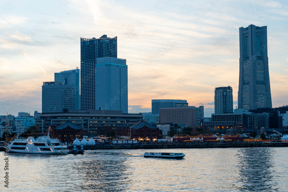 Naklejka premium 神奈川県横浜市 みなとみらいの風景
