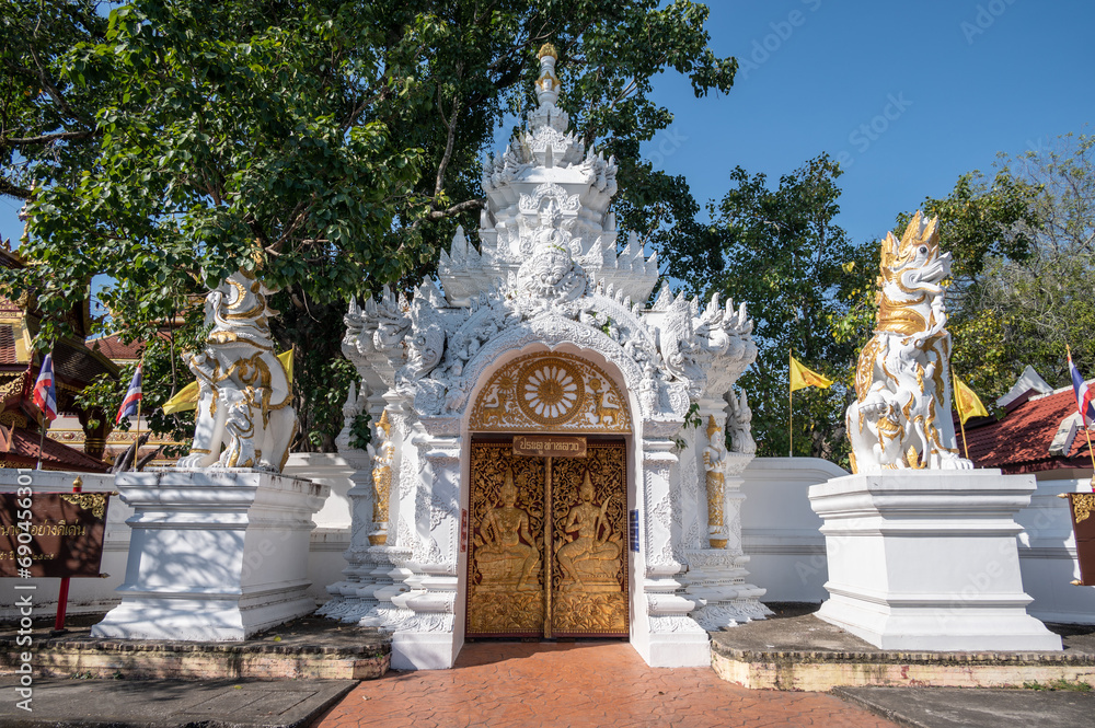 Beautiful entrance view of Wat Phra Singh temple. One of Chiang Rai’s oldest temples was built in 1385.