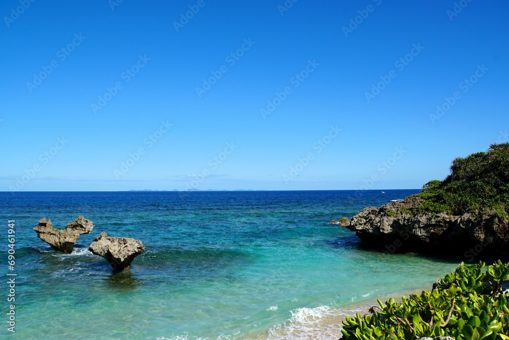 Blue Sea and Heart Rock, Kouri Island - Okinawa