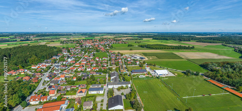 Blick auf die Gemeinde Geltendorf in Oberbayern