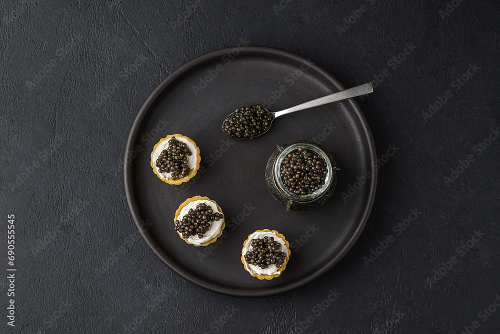 tartlets with cheese and caviar