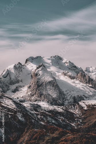 Fototapeta Naklejka Na Ścianę i Meble -  snow covered mountains