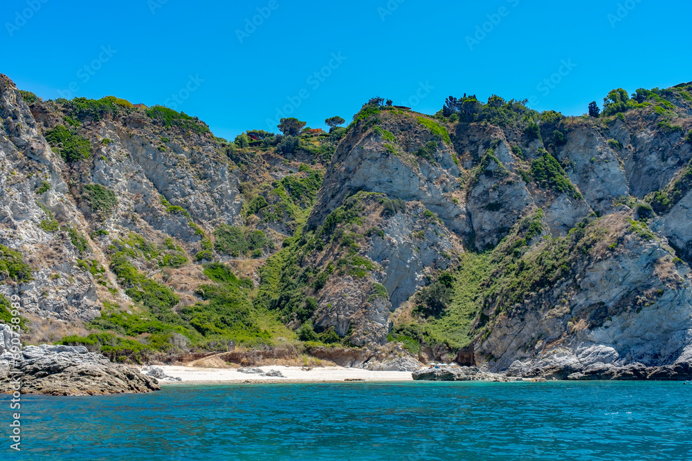 La spiaggia Praia i Focu a Capo Vaticano in Calabria