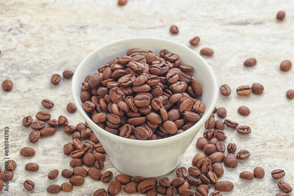 Fototapeta premium Roasted coffee bean in the bowl