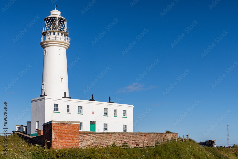 The current lighthouse at Flamborough Head on the East Yorkshire coast was built in 1806, and replaced the old lighthouse which was built in 1674.