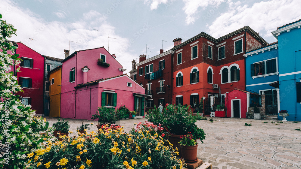 Enchanting Venice: A Visual Symphony of Canals, Architecture, and Timeless Elegance