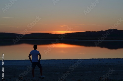 Atardecer en soledad #atardecer #sunset #reflection #horizonte #paisaje #pensamientos #spledad #tristeza #esperanza