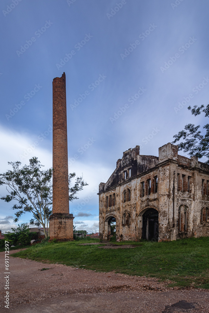 prédio antigo em ruínas na cidade na Miranda, Estado do Mato Grosso do Sul, Brasil
