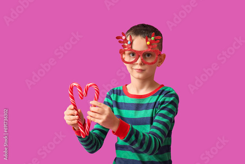 Cute little boy in Christma...