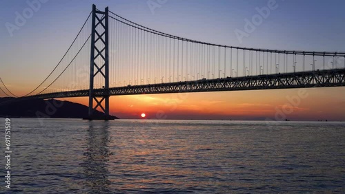 明石海峡で見た幻想的なダルマ夕日の情景（タイムラプスビデオ）