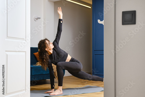 Slika na platnu Healthy lifestyle every day and anywhere