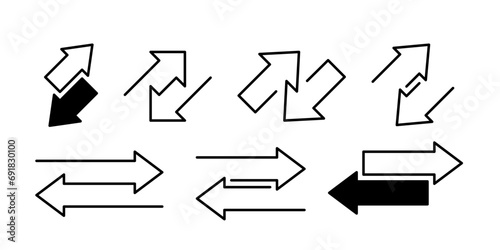 Transfer arrow icon. Double reverse symbol. Data transfer linear icon. Recycling sign. Arrow to left and right symbol. Replace icon. Vector illustration isolated on white background. Editable stroke.