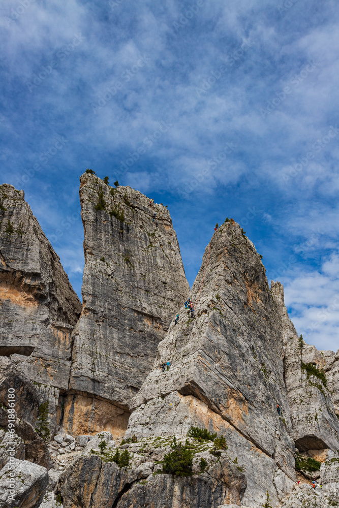 paesaggio delle cinque Torri, Dolomiti paesaggio delle cinque Torri, Dolomiti