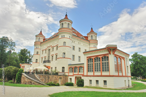 Palace in Wojanów - a historic palace built in Wojanów, Poland photo