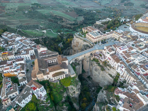 Vistas aéreas de Ronda , Puente Nuevo y centro histórico de Ronda, vista cenital desde arriba ,Andalucia , Malaga , España