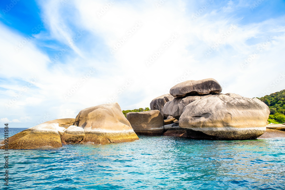 Fototapeta premium Beautiful panoramic tropical landscape of the Similan Islands, Thailand