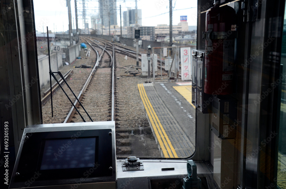 窓と線路 窓と線路