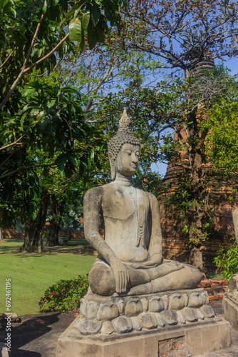 Buddha statues in Ayutthaya, an ancient city, Buddha statues in a temple in Ayutthaya, Thailand © Hilal