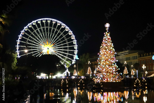 Fototapeta Naklejka Na Ścianę i Meble -  Christmas market in Nice, South of France