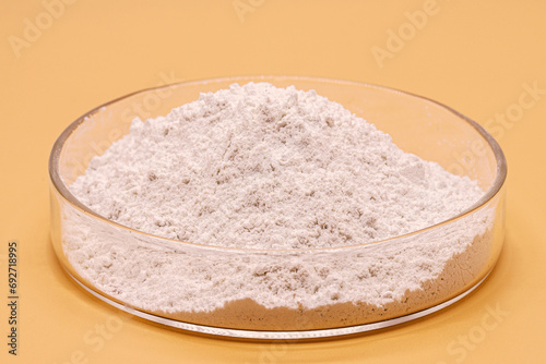 Tableau sur toile Gellan gum is a water-soluble anionic polysaccharide, it is a stabilizer used to suspend particles in dairy or soy protein drinks, without greatly increasing viscosity