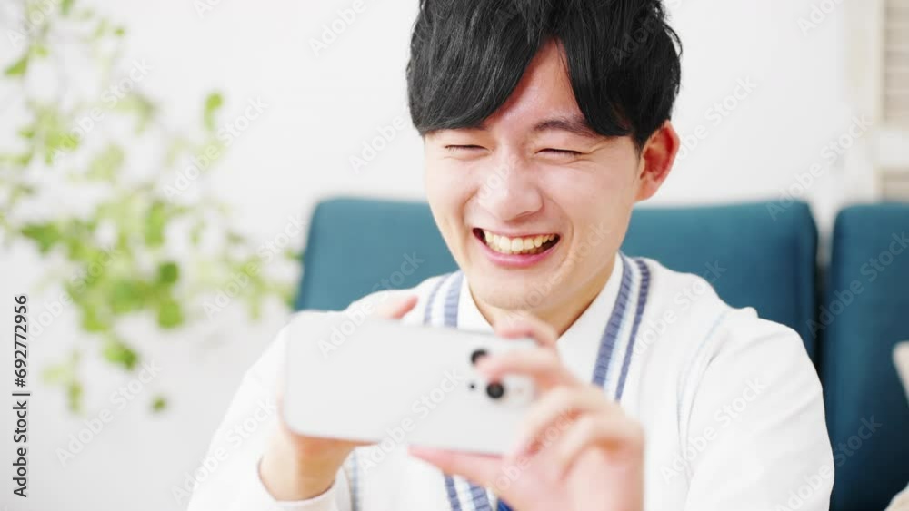 学生服を着ている若い男性 学生イメージ 学生服を着ている若い男性 学生イメージ