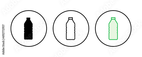 Bottle icon set. bottle vector icon