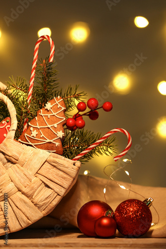 Christmas holiday basket wi...