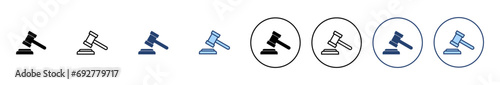 Gavel icon vector. judge gavel sign and symbol. law icon. auction hammer