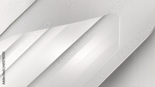 Weiß-graue Satin-Textur, die aus weißem, silbernem Stoff und Seiden-Panorama-Hintergrund mit wunderschönem, weichem, natürlichem Unschärfemuster besteht.