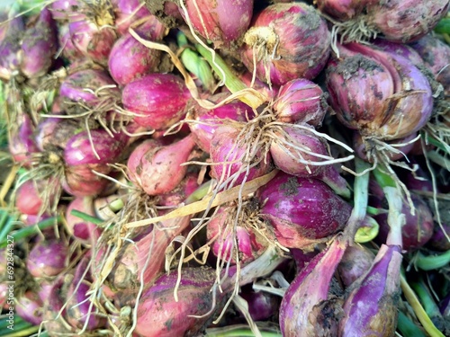 red onions fresh