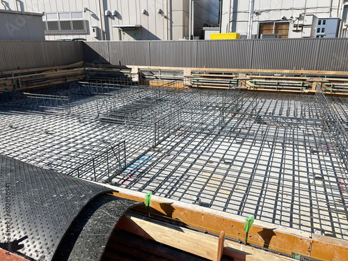 基礎工事の鉄筋
