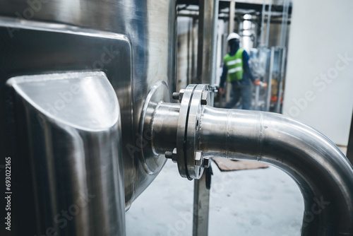 Pipes stainless steel brewing equipment, large reservoirs or tanks in modern chemical
