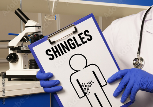 Obraz na plátně Shingles rash diagnosis is shown using the text