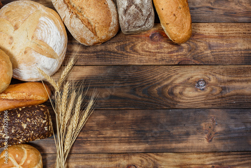 Fresh and delicious bread for eating, different breads for making toast and eating, bread made from wheat and flour, gluten, gluten-free bread, fresh bread baguette