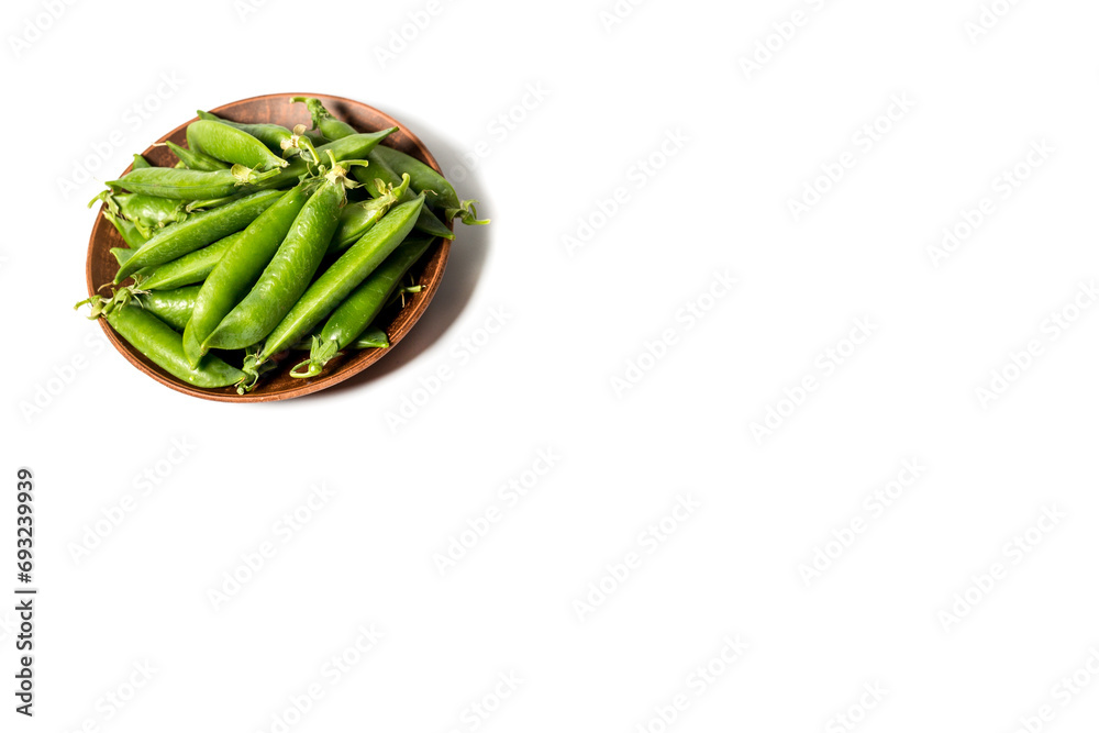 Green and tasty peas for cooking, vegetables for healthy eating, fresh peas, fresh vegetables for vegetarianism Green and tasty peas for cooking, vegetables for healthy eating, fresh peas, fresh vegetables for vegetarianism