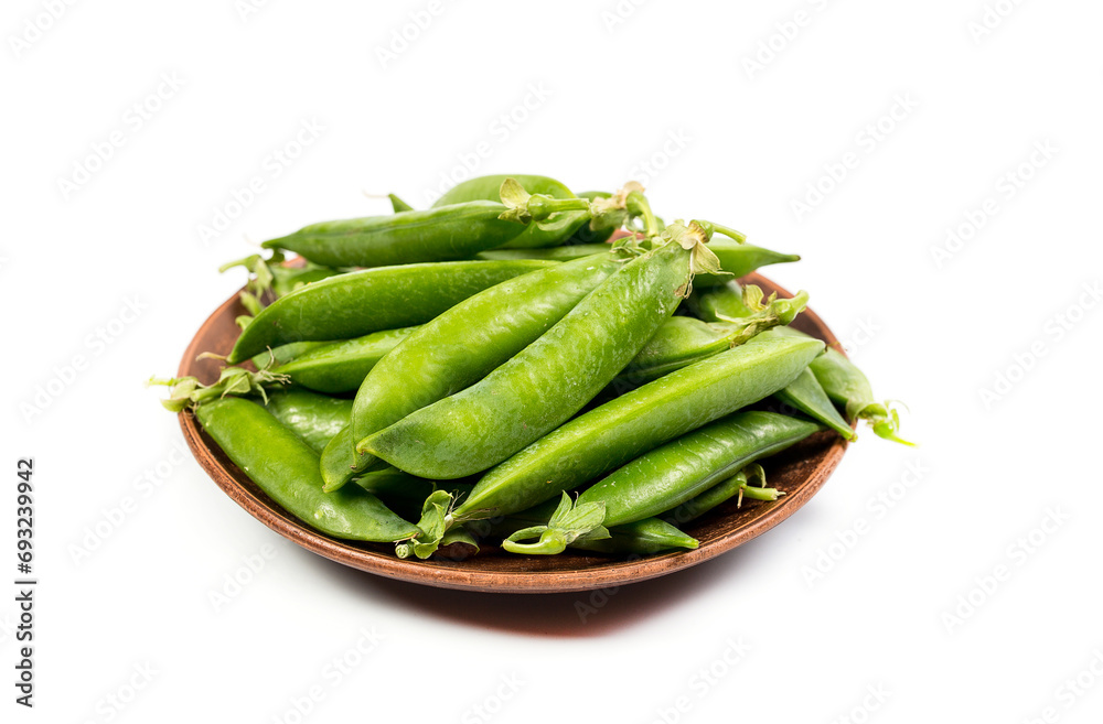 Green and tasty peas for cooking, vegetables for healthy eating, fresh peas, fresh vegetables for vegetarianism Green and tasty peas for cooking, vegetables for healthy eating, fresh peas, fresh vegetables for vegetarianism