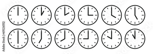 Simple icon representing a clock or timer
