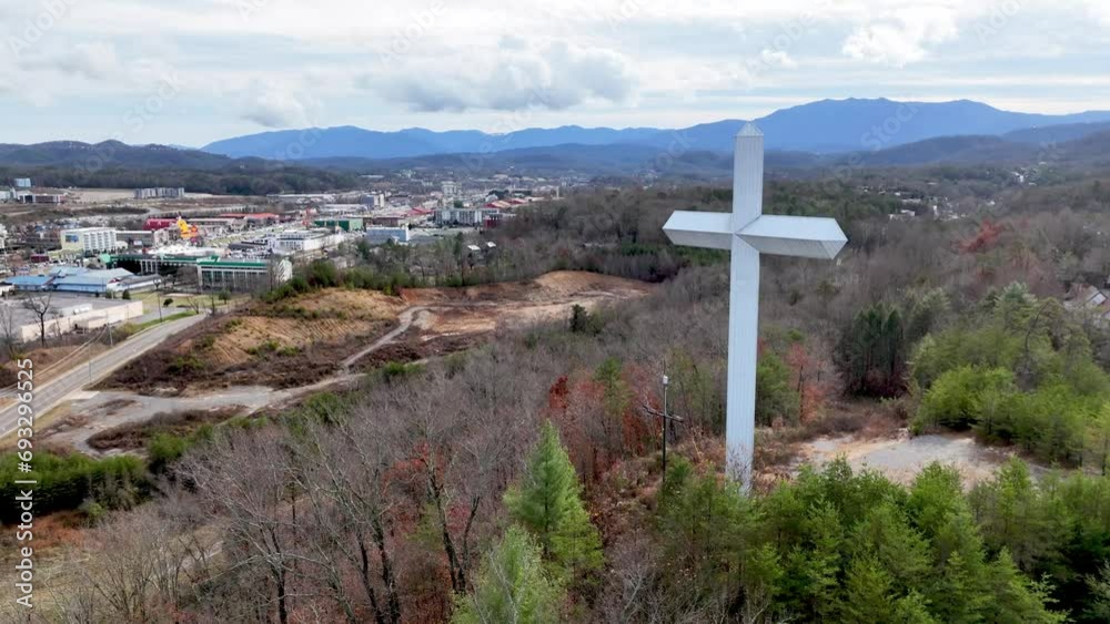 slow push the cross with smoky mountains backdrop over pigeon forge tennessee slow push the cross with smoky mountains backdrop over pigeon forge tennessee