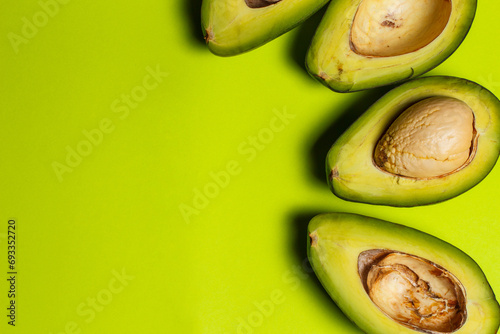 Healthy ripe avacado for proper nutrition and vigaterians, avacado for nutrition of athletes, avacado rich in vitamins